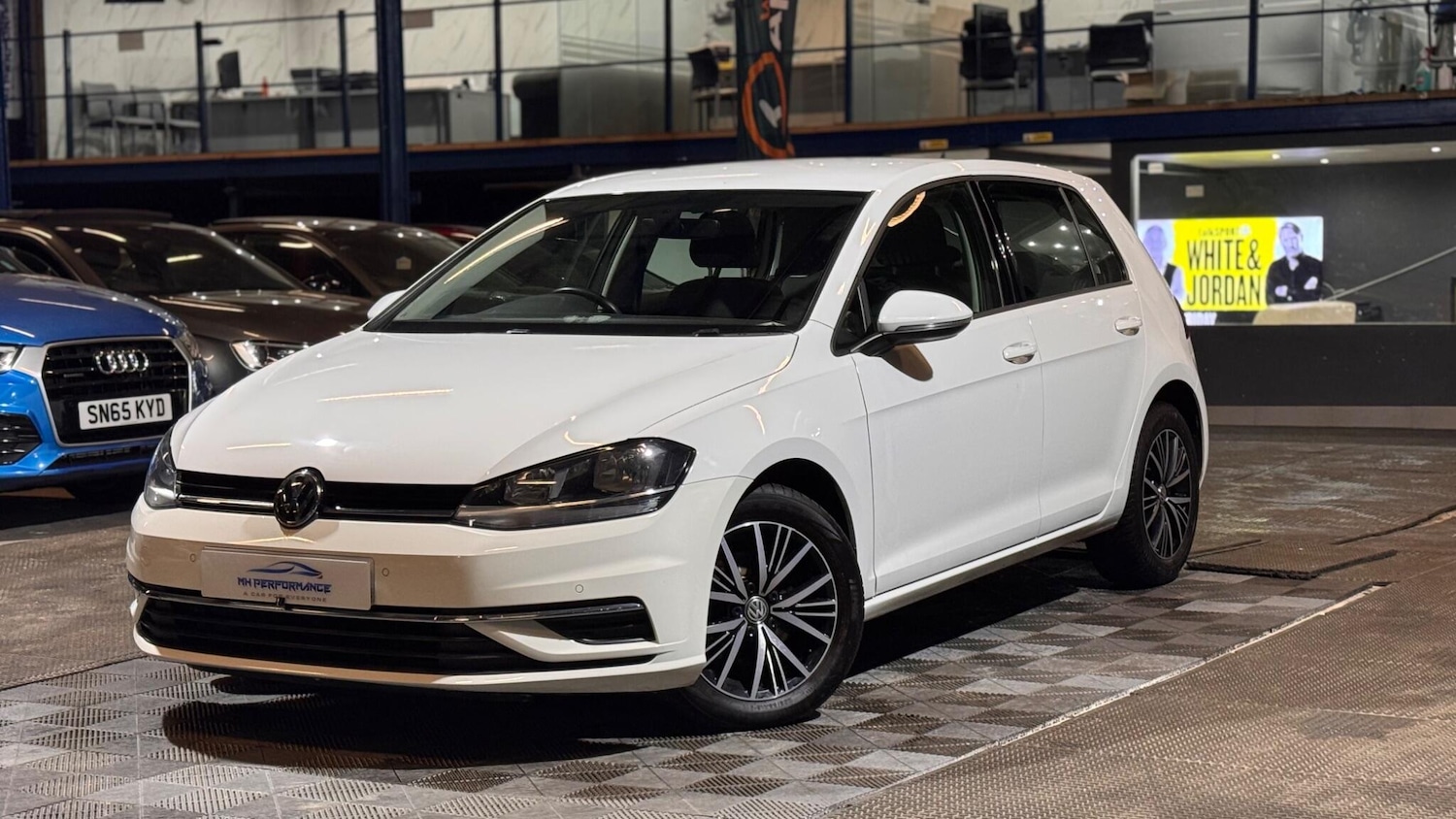 Used Volkswagen Golf 2017 for sale - 77155910: Photo 41