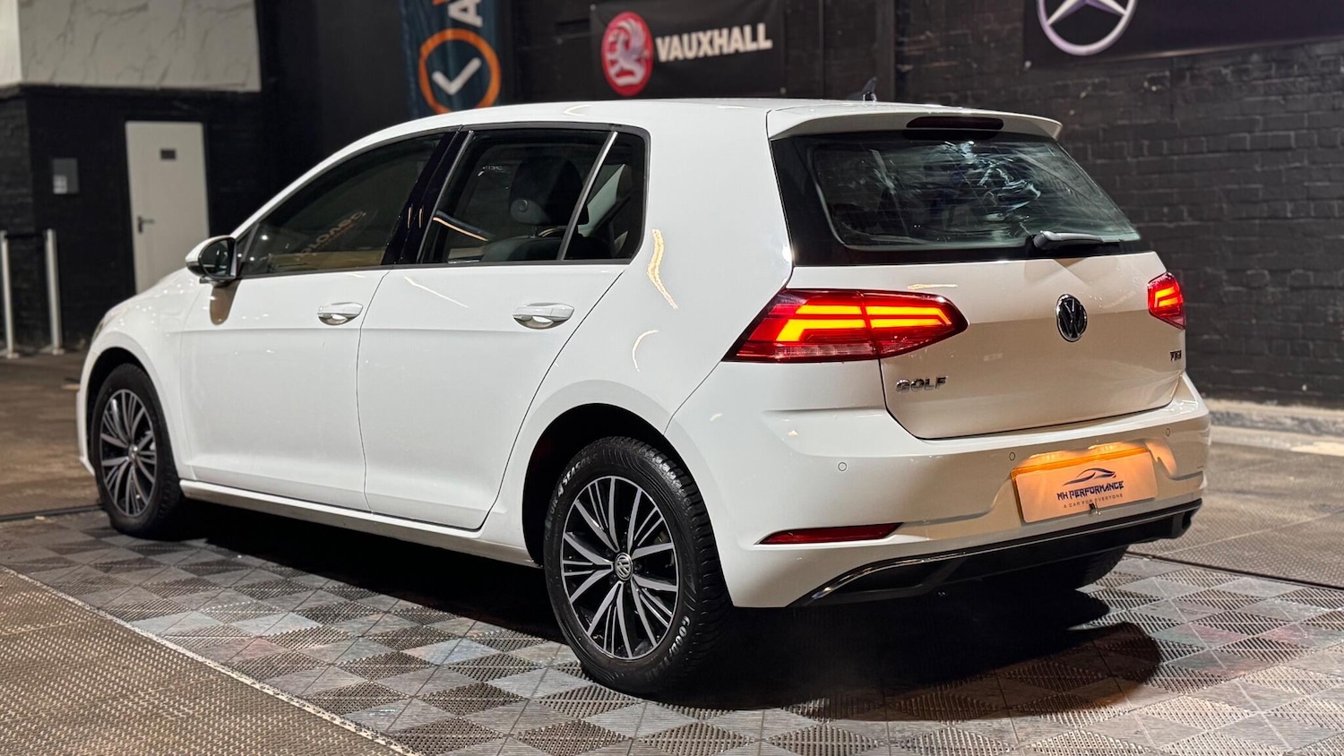 Used Volkswagen Golf 2017 for sale - 77155910: Photo 7