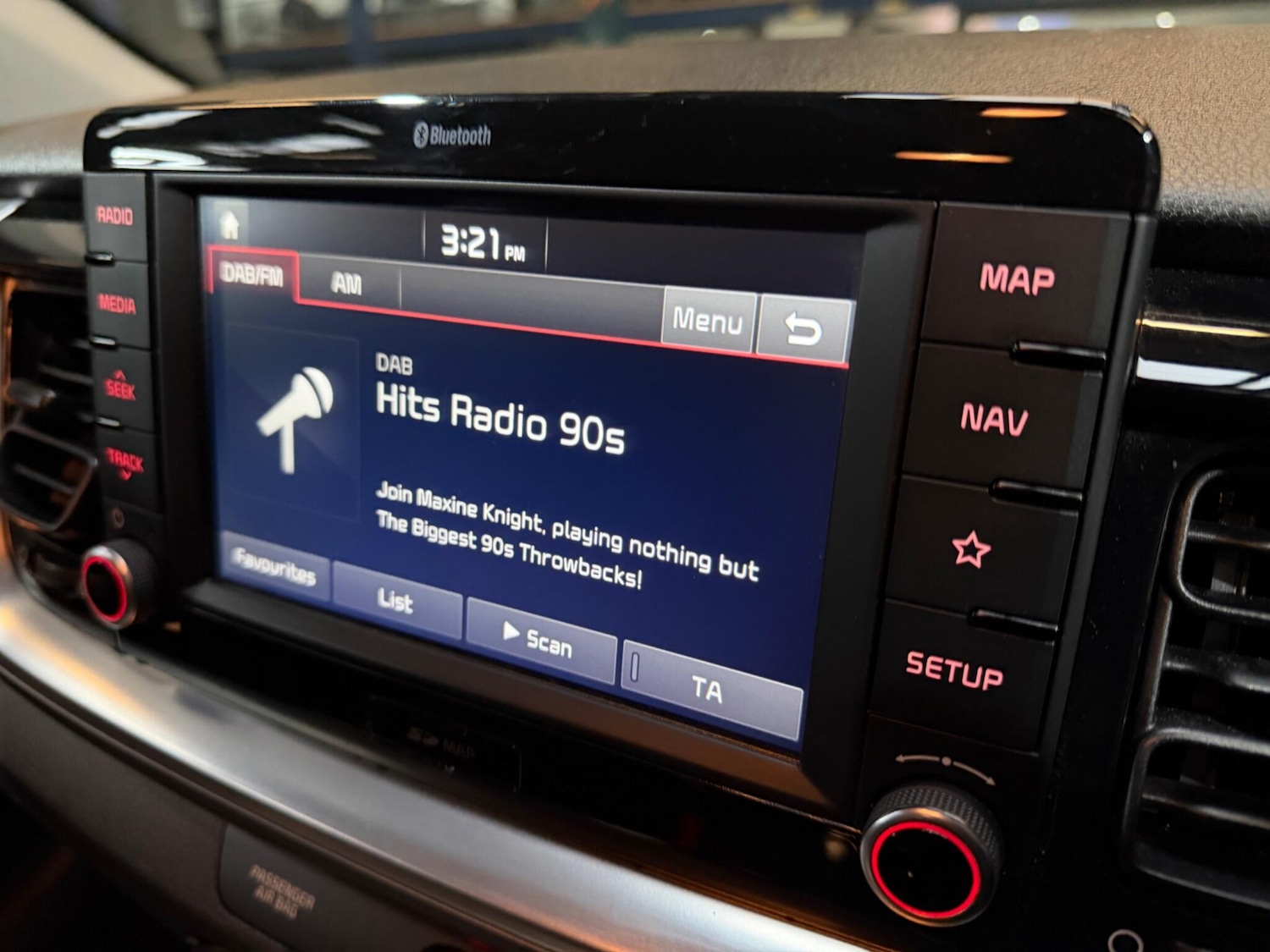 Used Kia Stonic 2019 for sale - 77441231: Photo 36