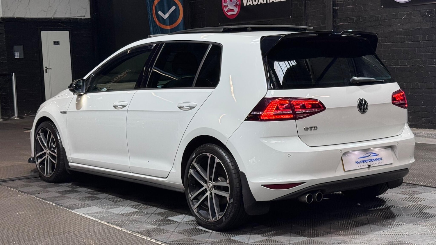 Used Volkswagen Golf 2014 for sale - 77237541: Photo 16