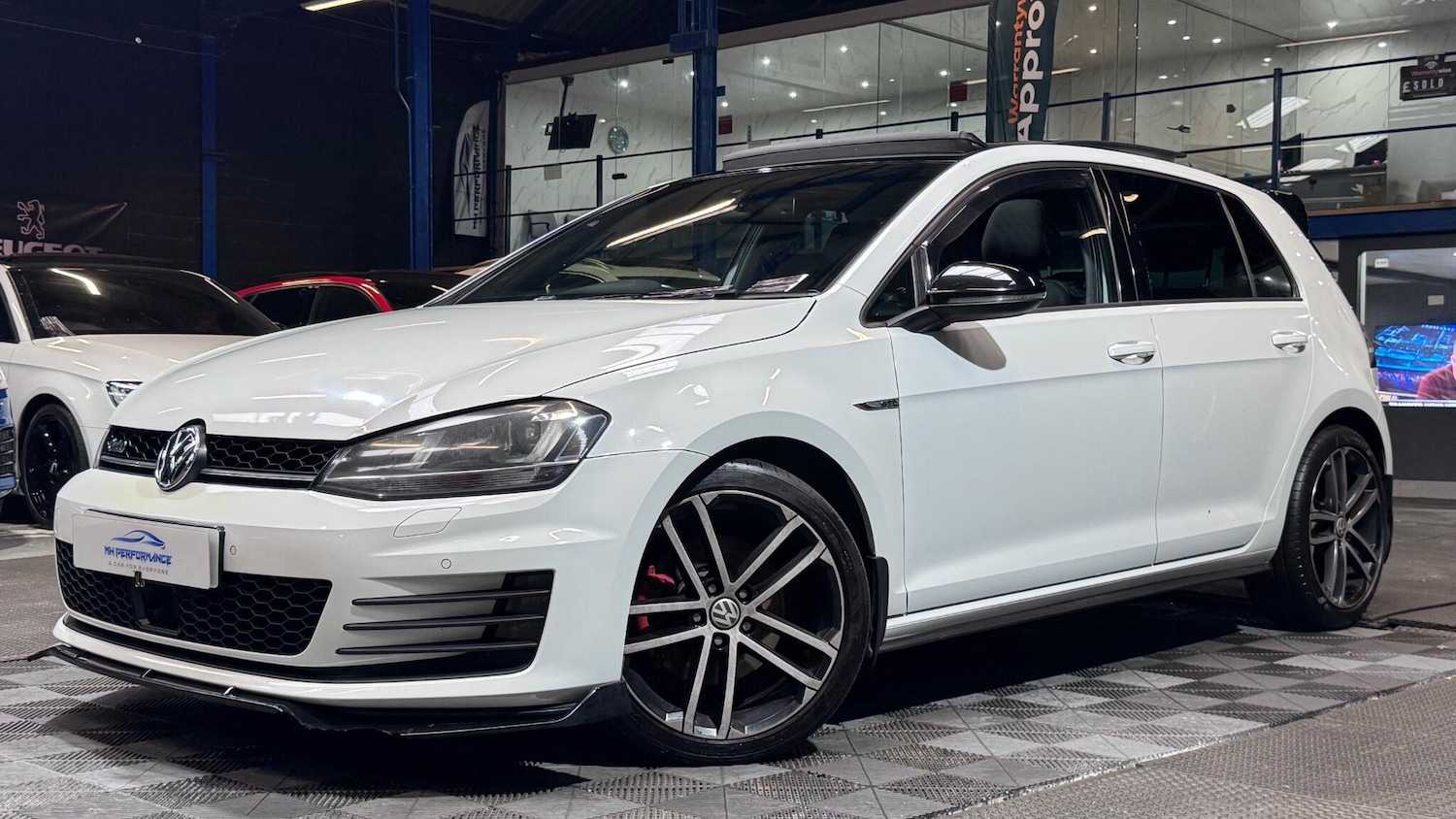 Used Volkswagen Golf 2014 for sale - 77237541: Photo 24