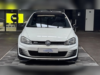 Used Volkswagen Golf 2014 for sale - 77237541: Photo