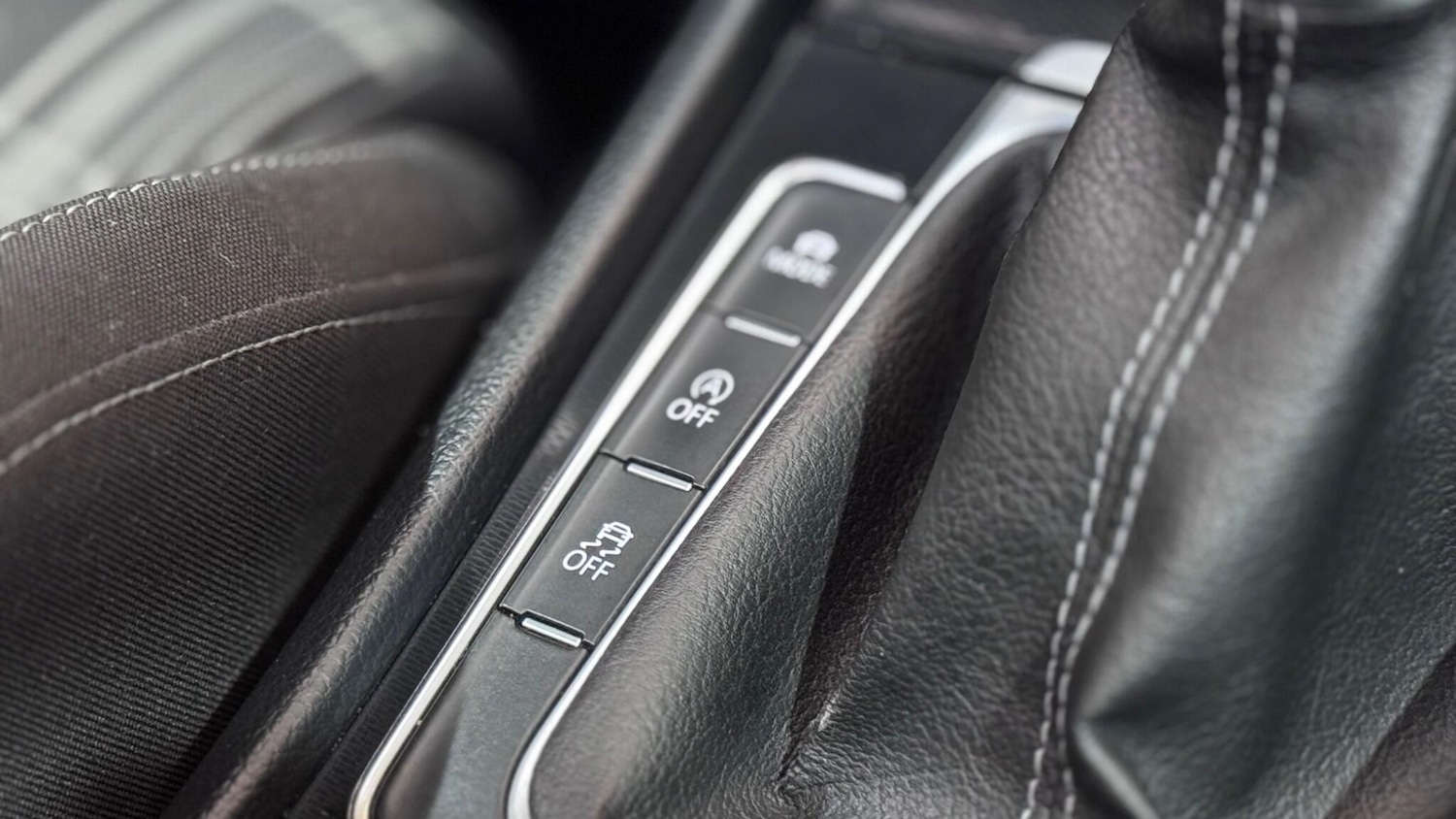 Used Volkswagen Golf 2014 for sale - 77237541: Photo 33