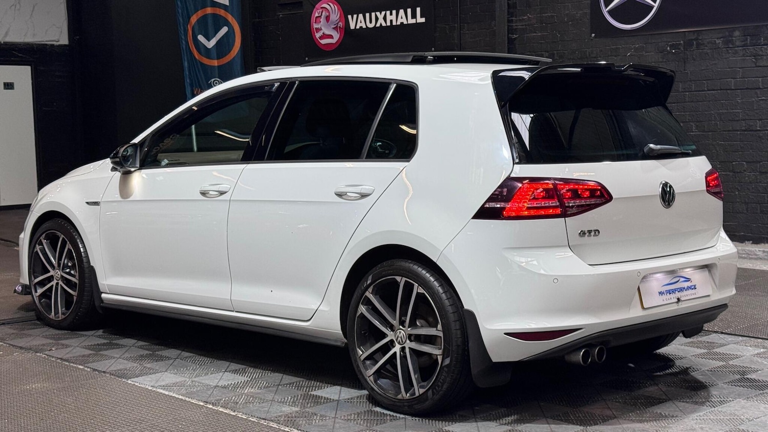 Used Volkswagen Golf 2014 for sale - 77237541: Photo 40