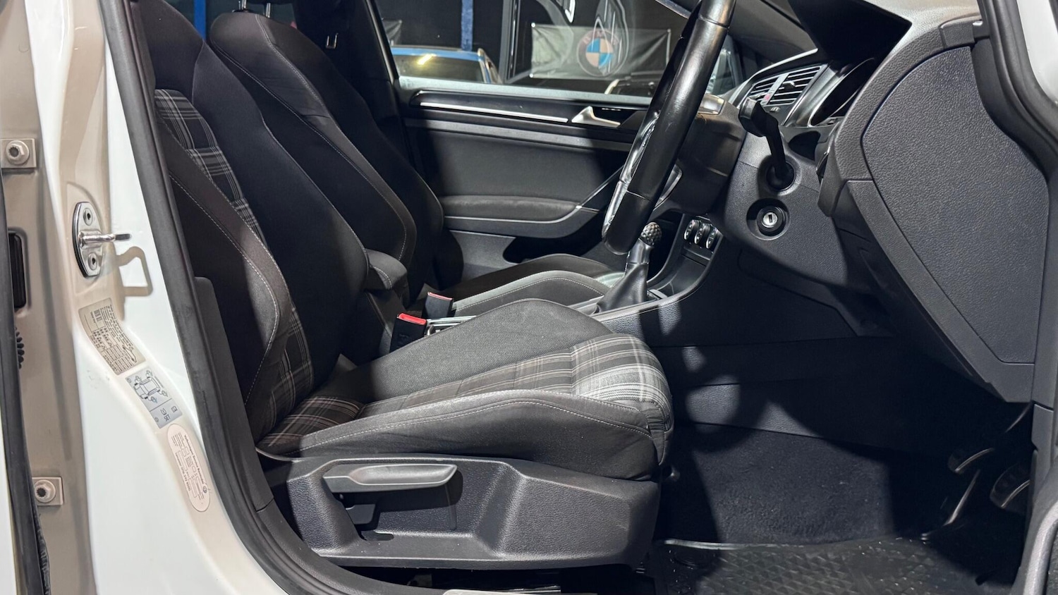 Used Volkswagen Golf 2014 for sale - 77237541: Photo 53