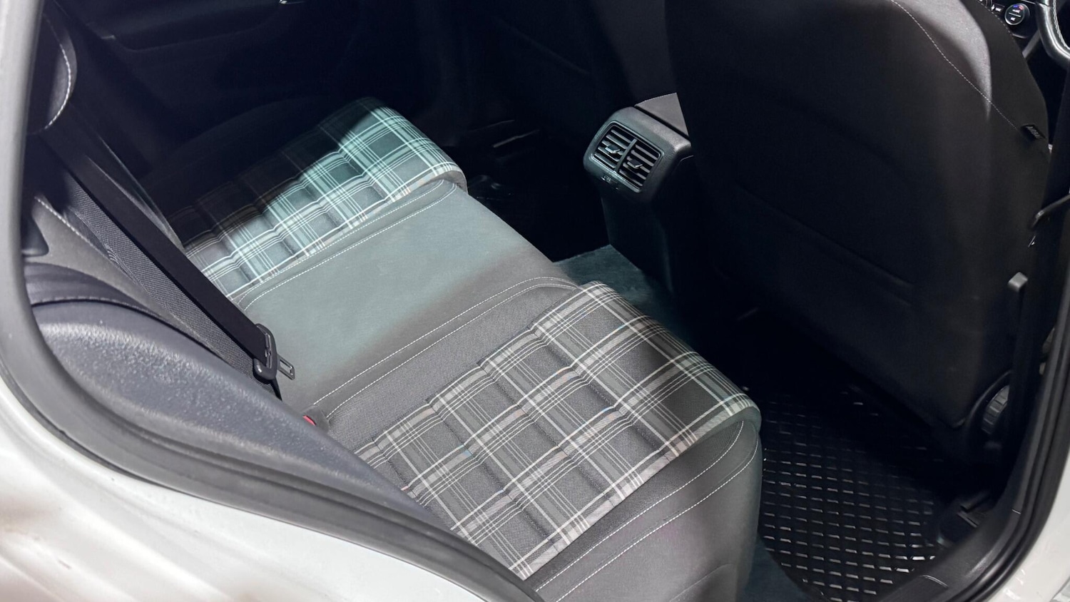 Used Volkswagen Golf 2014 for sale - 77237541: Photo 55