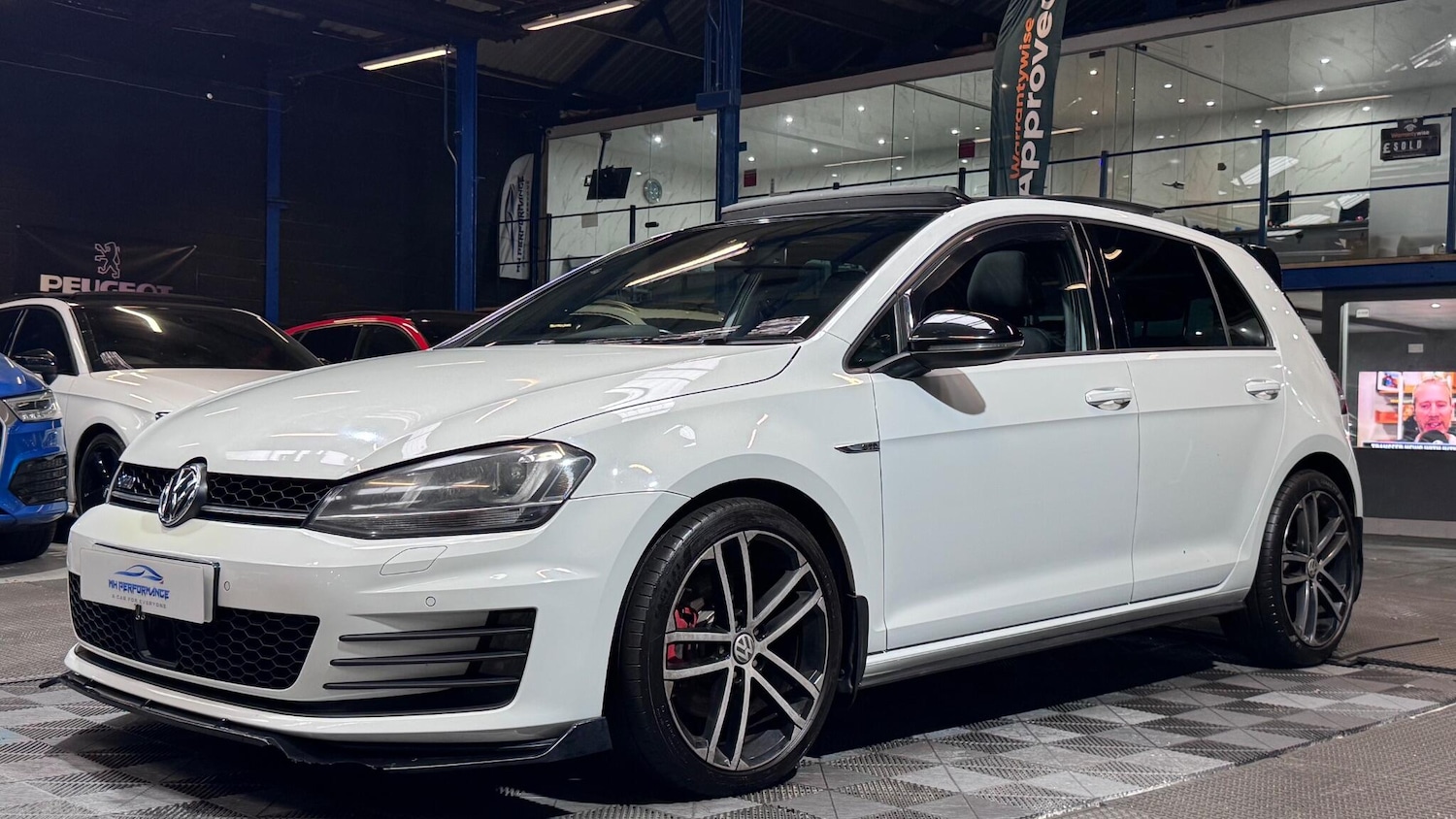 Used Volkswagen Golf 2014 for sale - 77237541: Photo 68