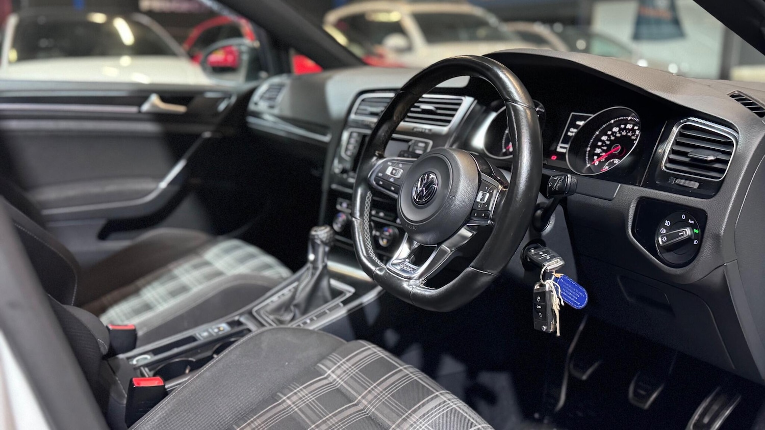 Used Volkswagen Golf 2014 for sale - 77237541: Photo 9