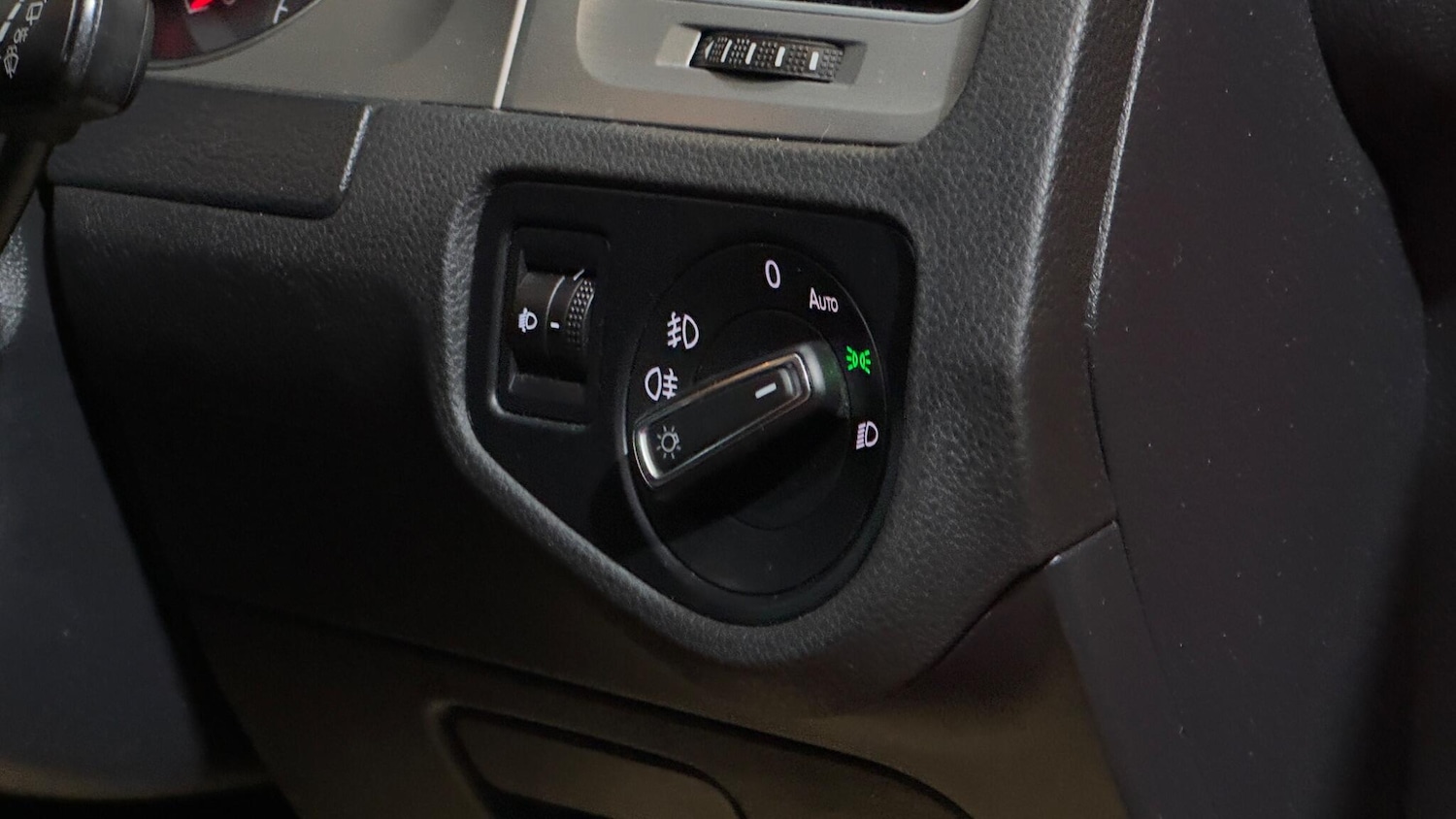 Used Volkswagen Golf 2015 for sale - 77993732: Photo 31