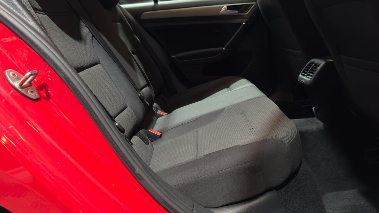 Used Volkswagen Golf 2015 for sale - 77993732: Photo 35