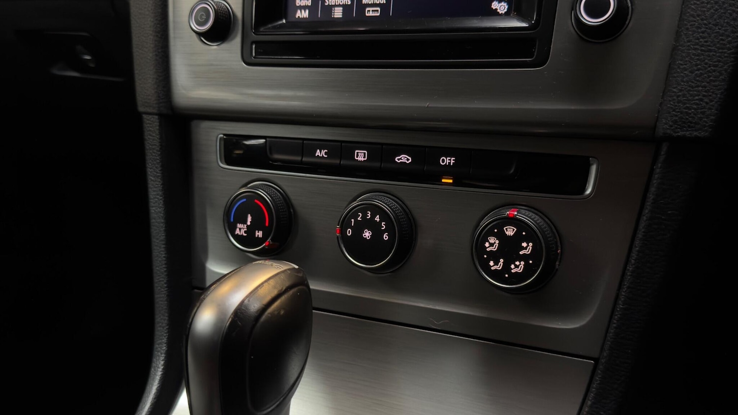 Used Volkswagen Golf 2015 for sale - 77993732: Photo 47