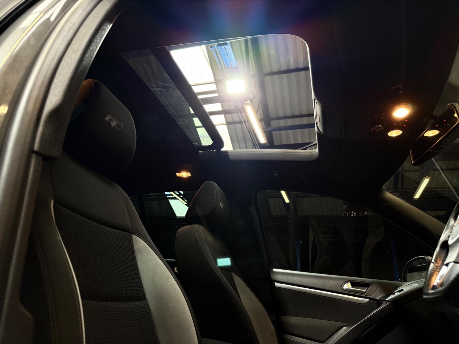 Used Volkswagen Tiguan 2013 for sale - 77510126: Photo 32