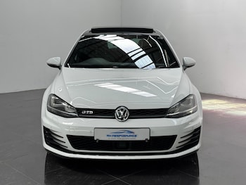 Used Volkswagen Golf 2014 for sale - 79049995: Photo