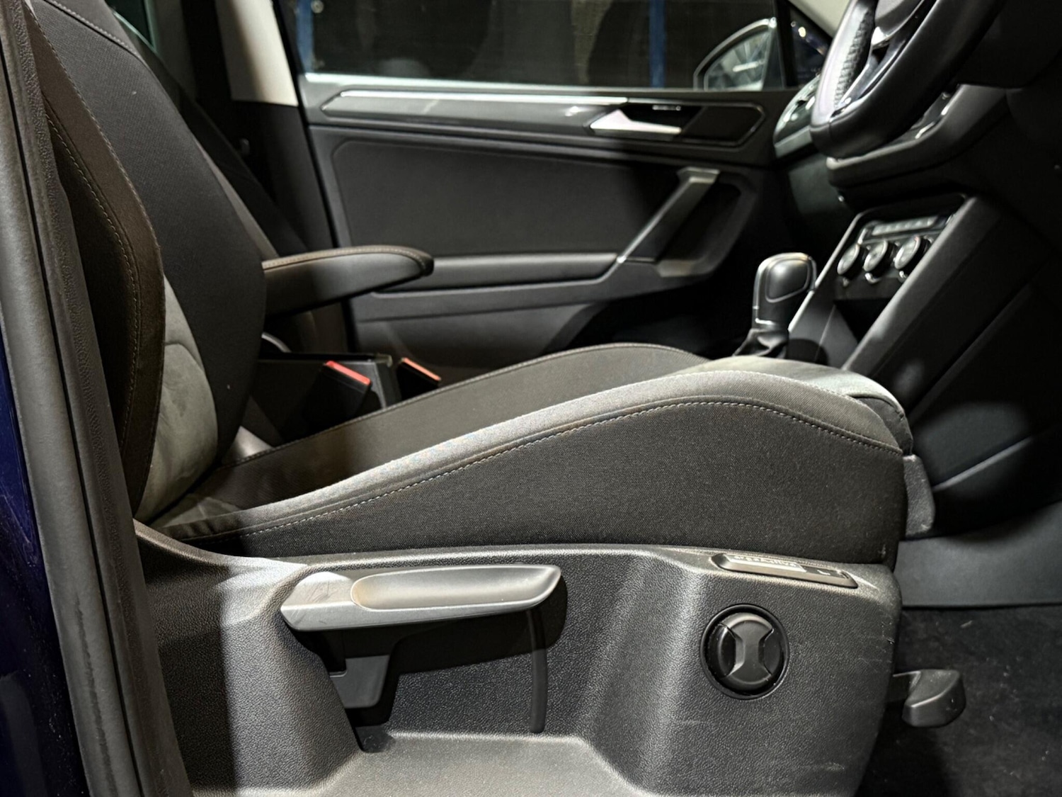 Used Volkswagen Tiguan 2016 for sale - 76152419: Photo 34