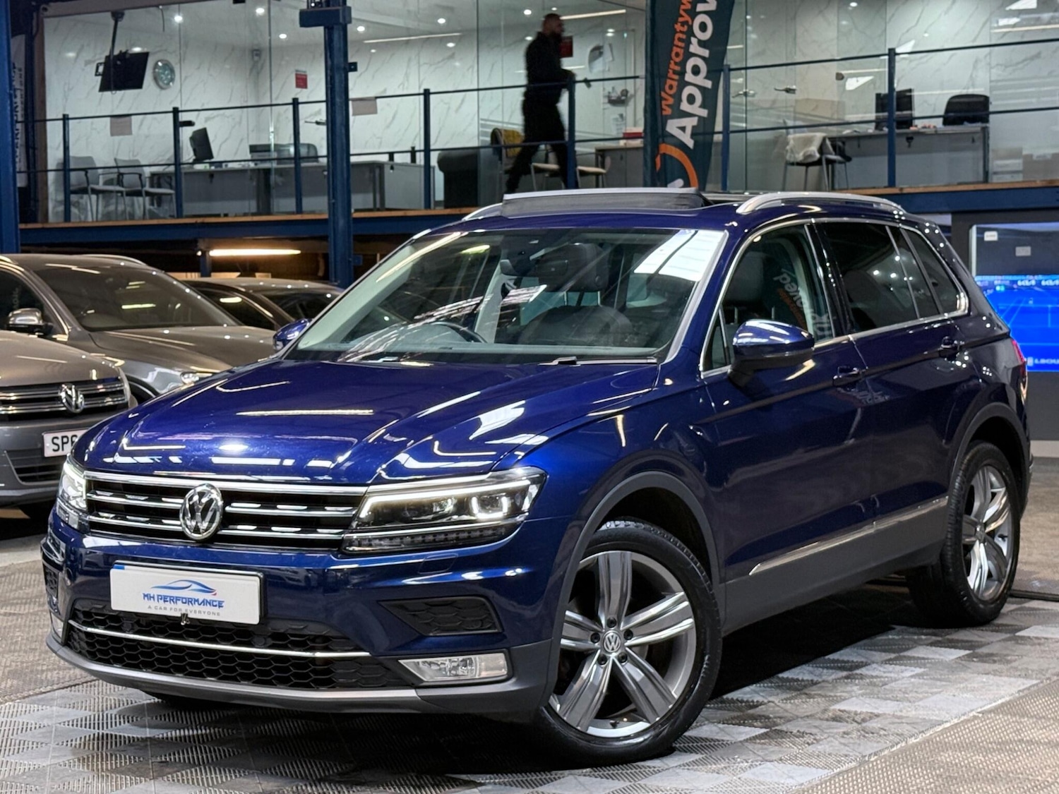 Used Volkswagen Tiguan 2016 for sale - 76152419: Photo 51
