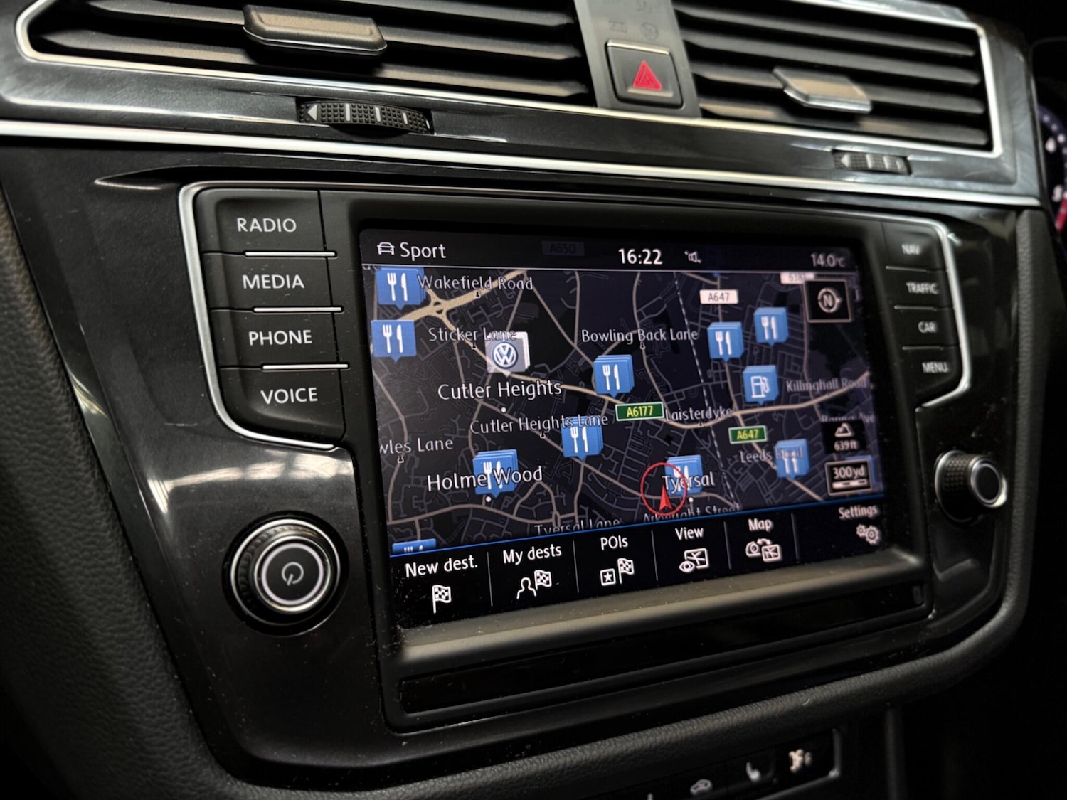 Used Volkswagen Tiguan 2016 for sale - 76152419: Photo 7