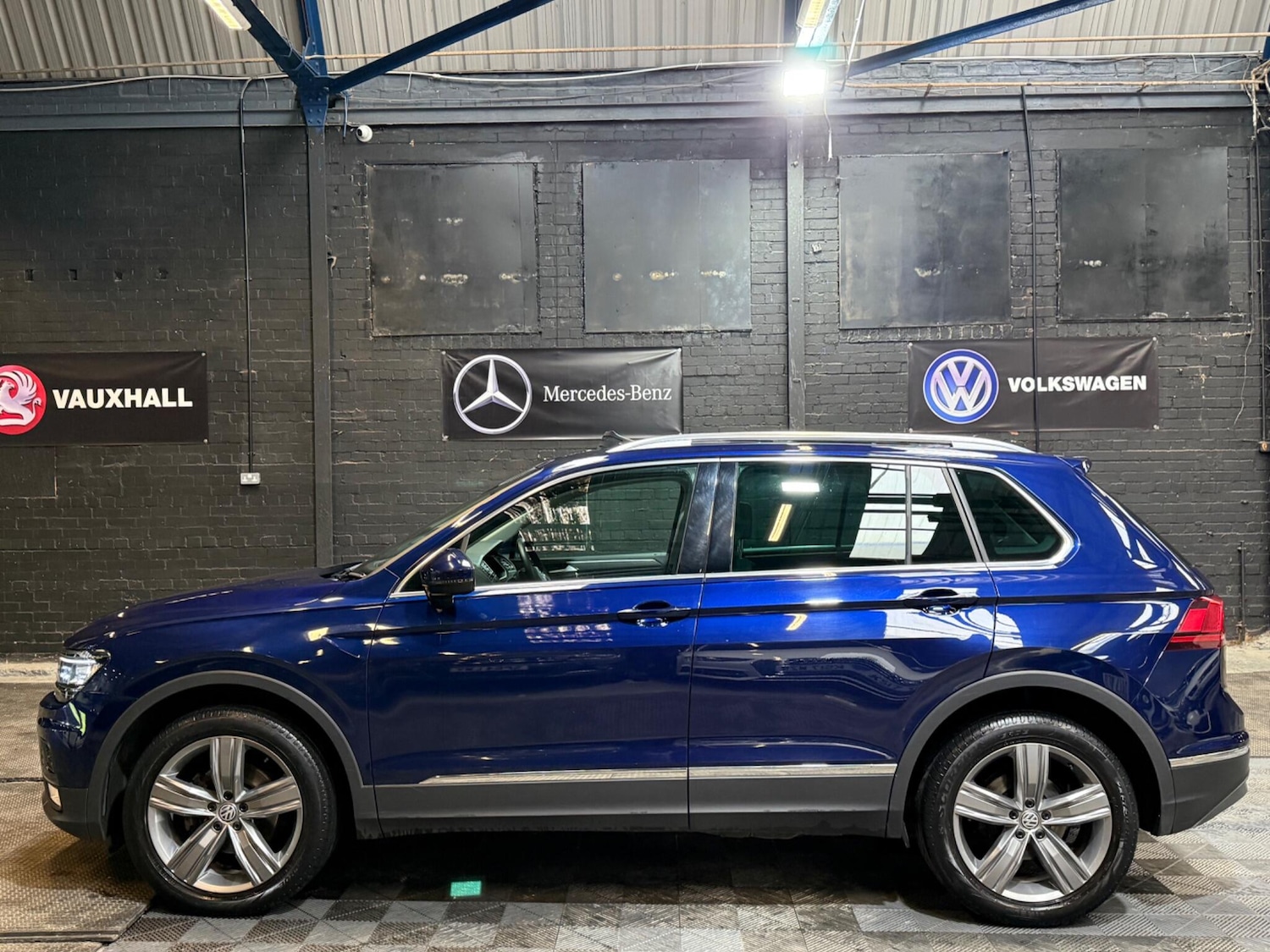 Used Volkswagen Tiguan 2016 for sale - 76152419: Photo 8