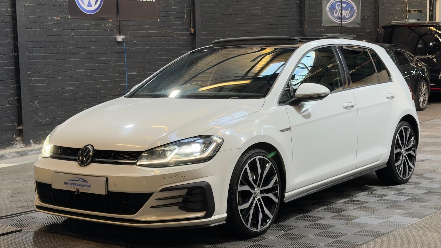 Used Volkswagen Golf 2017 for sale - 76607569: Photo 12