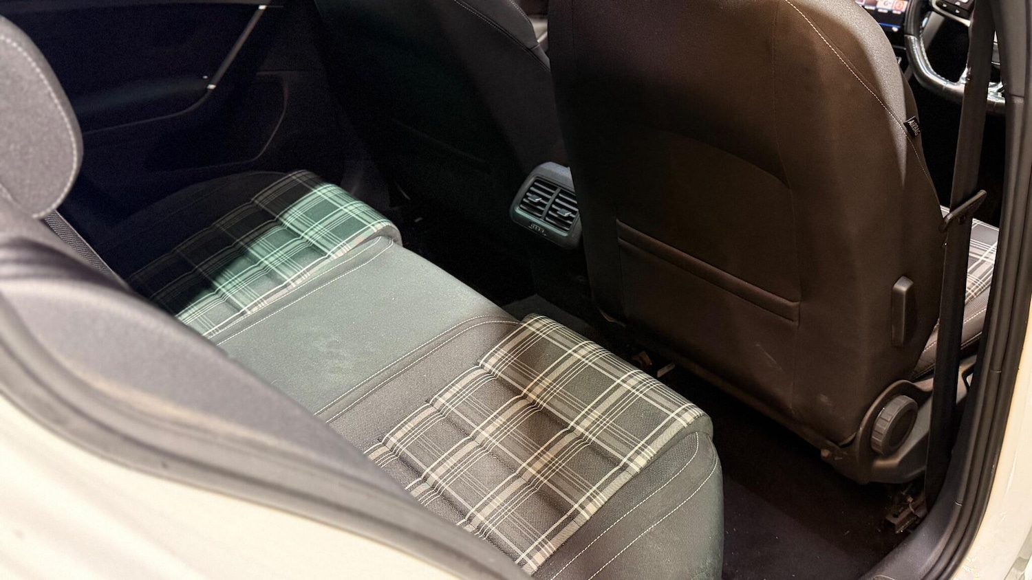 Used Volkswagen Golf 2017 for sale - 76607569: Photo 13