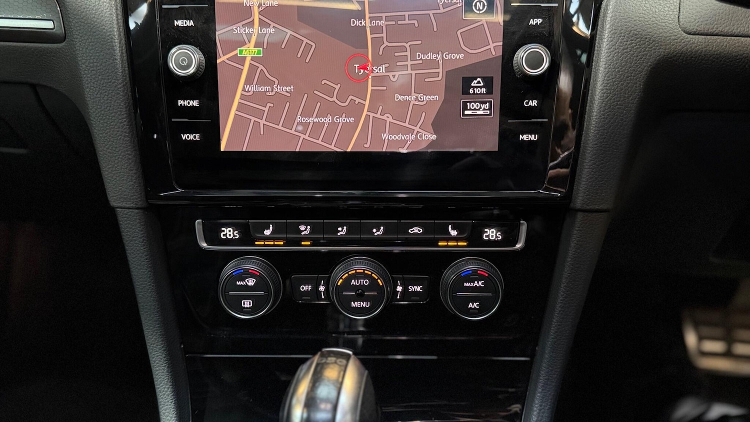 Used Volkswagen Golf 2017 for sale - 76607569: Photo 29