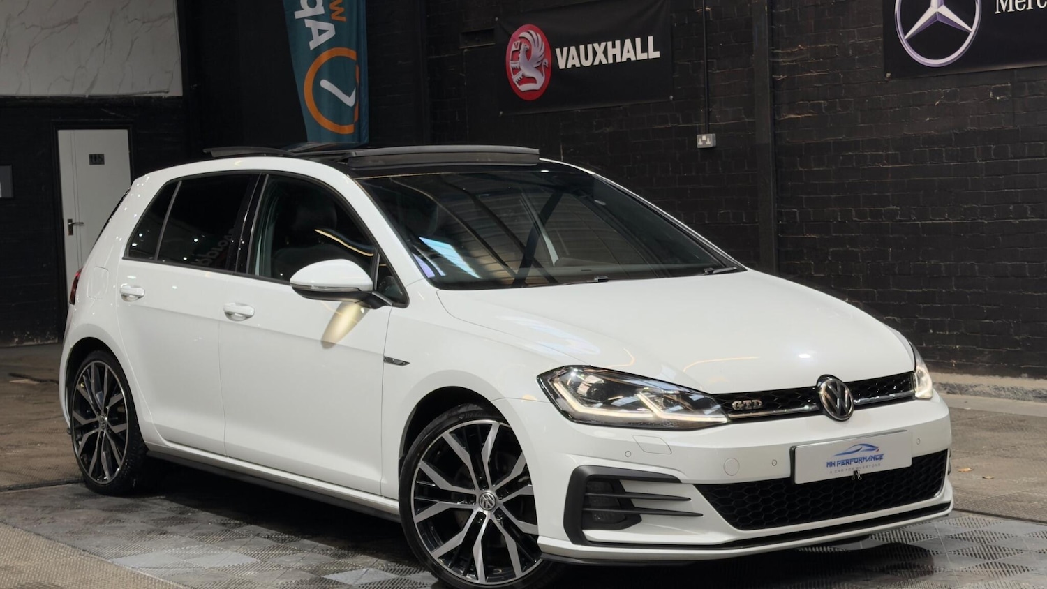 Used Volkswagen Golf 2017 for sale - 76607569: Photo 3