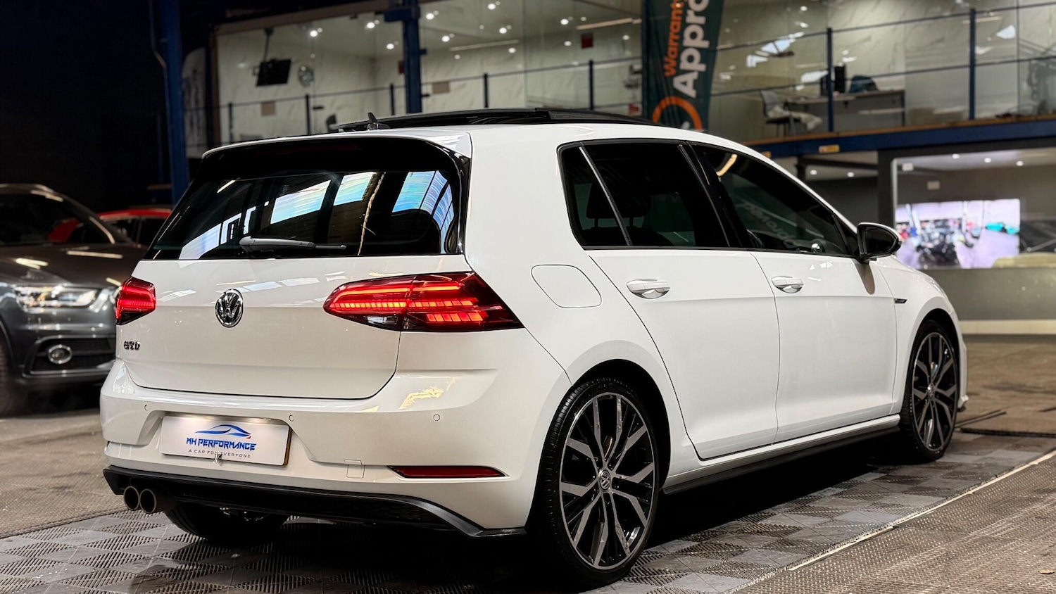 Used Volkswagen Golf 2017 for sale - 76607569: Photo 31