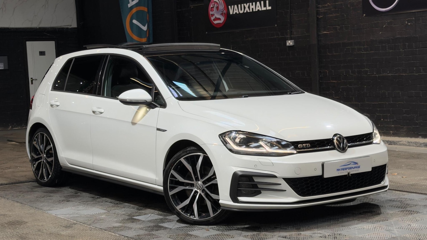 Used Volkswagen Golf 2017 for sale - 76607569: Photo 40