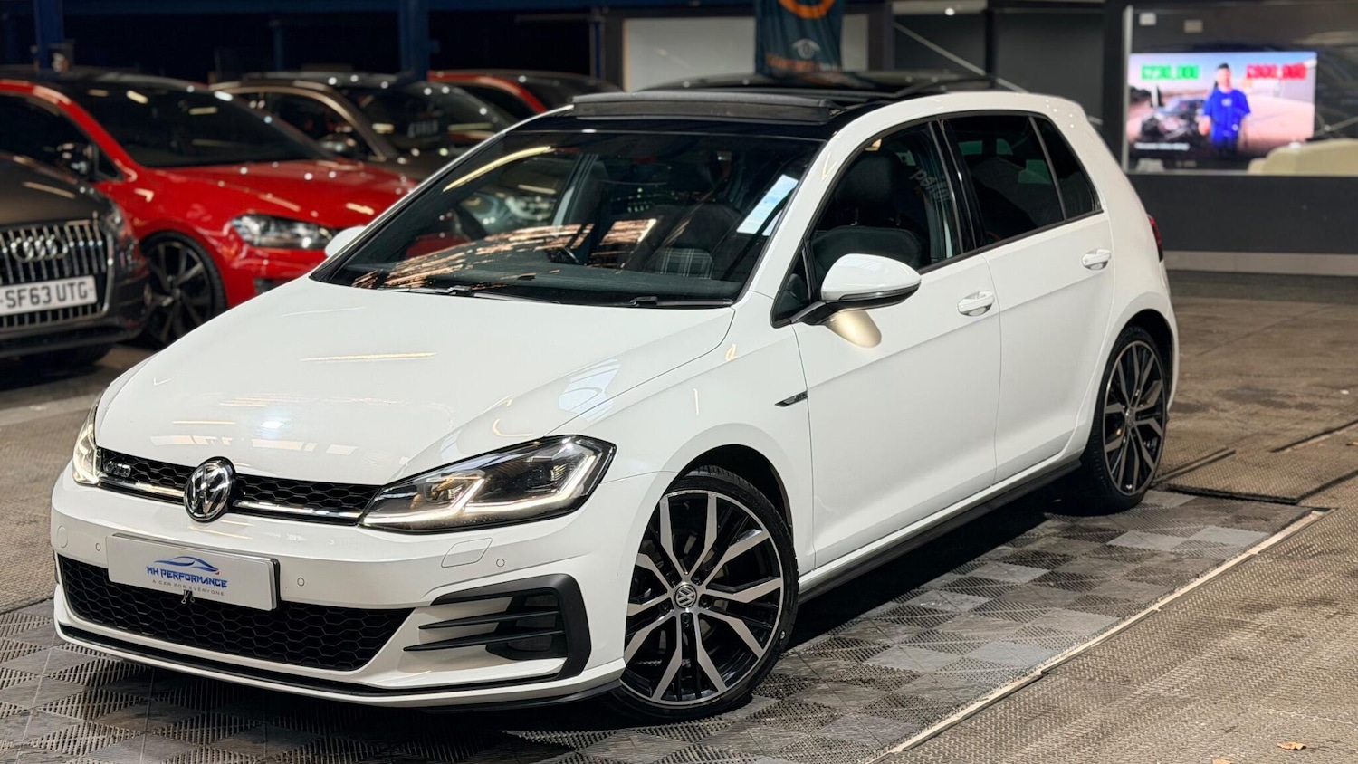 Used Volkswagen Golf 2017 for sale - 76607569: Photo 43