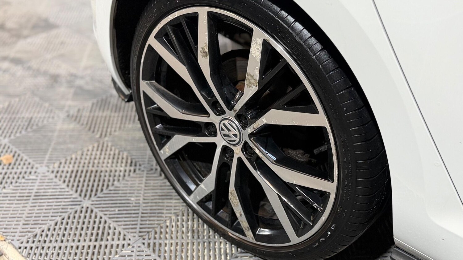 Used Volkswagen Golf 2017 for sale - 76607569: Photo 49