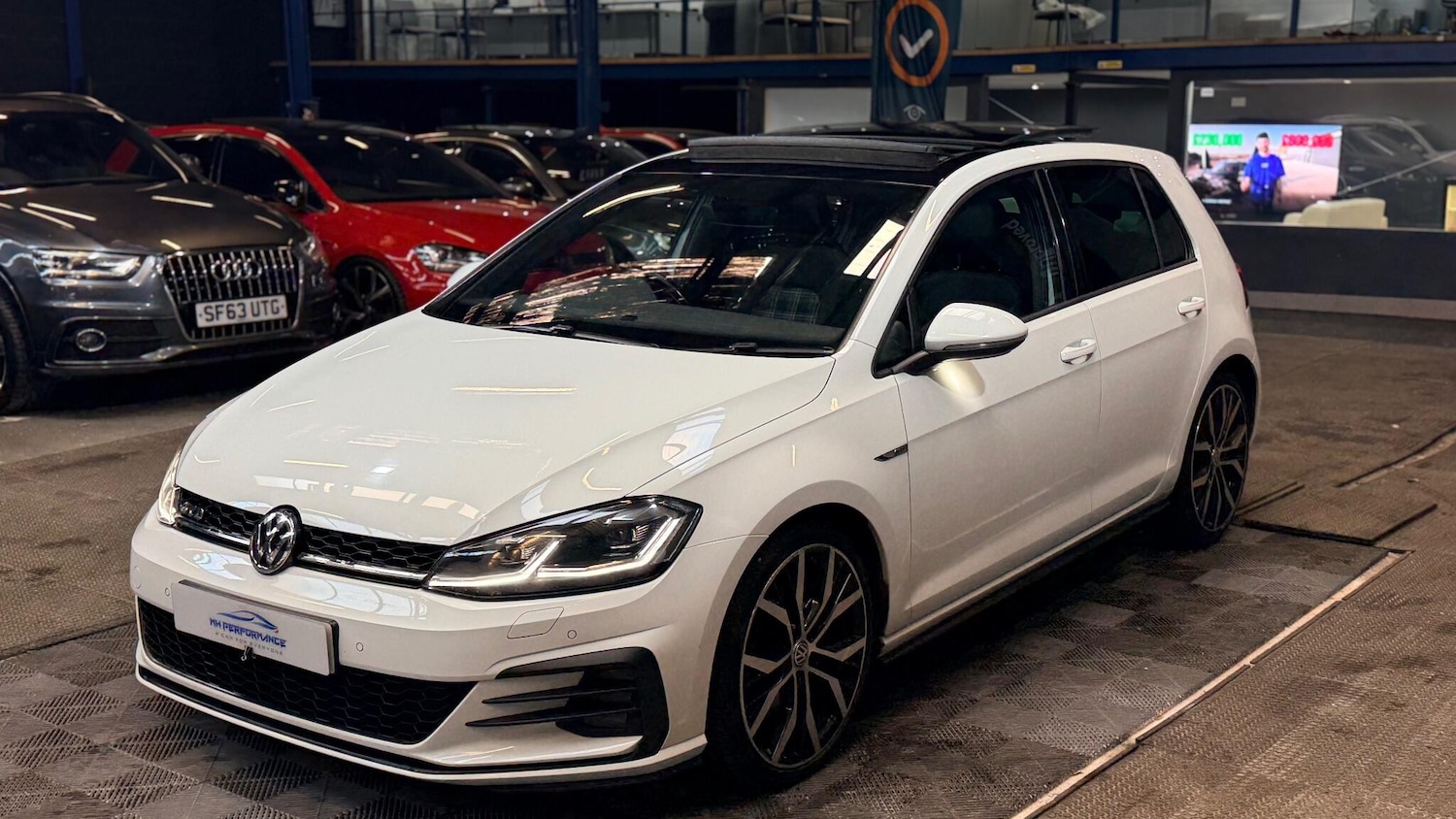 Used Volkswagen Golf 2017 for sale - 76607569: Photo 52