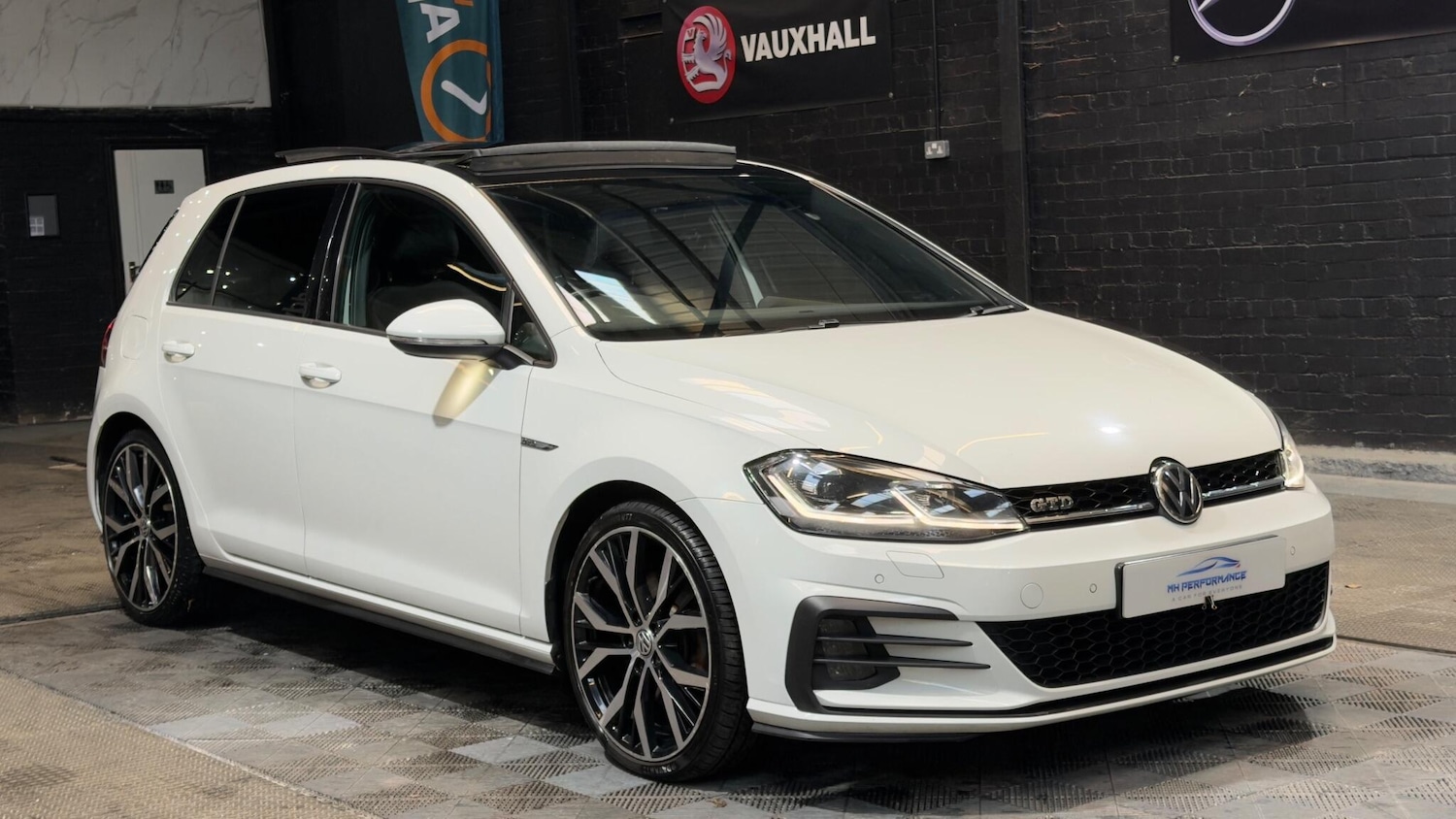 Used Volkswagen Golf 2017 for sale - 76607569: Photo 58