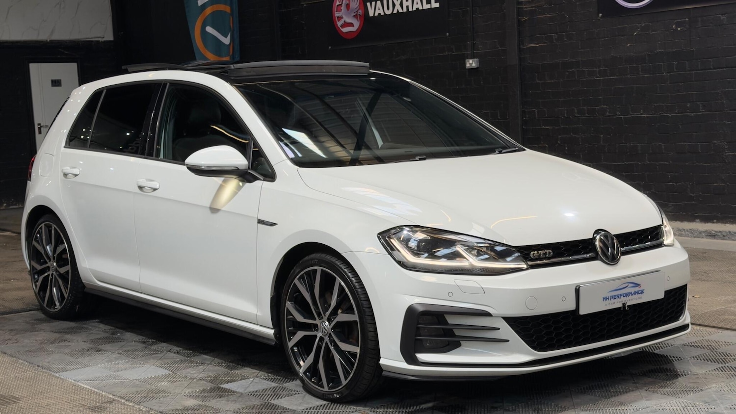 Used Volkswagen Golf 2017 for sale - 76607569: Photo 60
