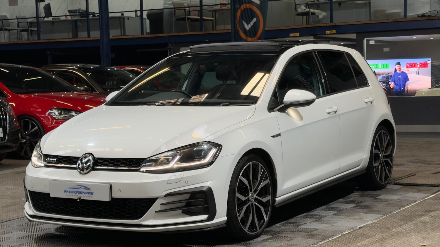 Used Volkswagen Golf 2017 for sale - 76607569: Photo 8