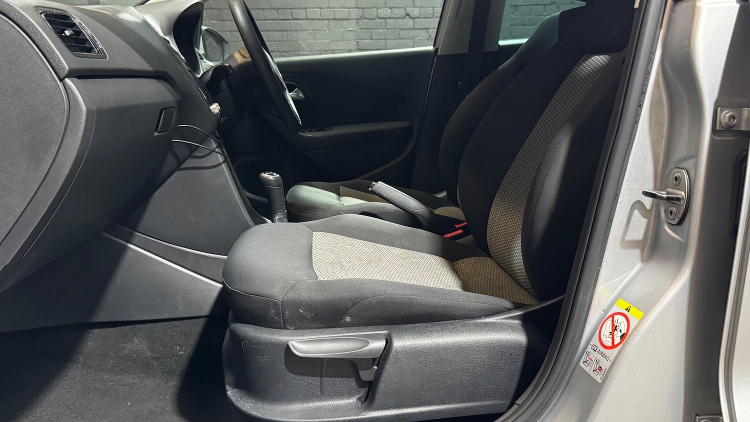 Used Volkswagen Polo 2009 for sale - 77783745: Photo 37