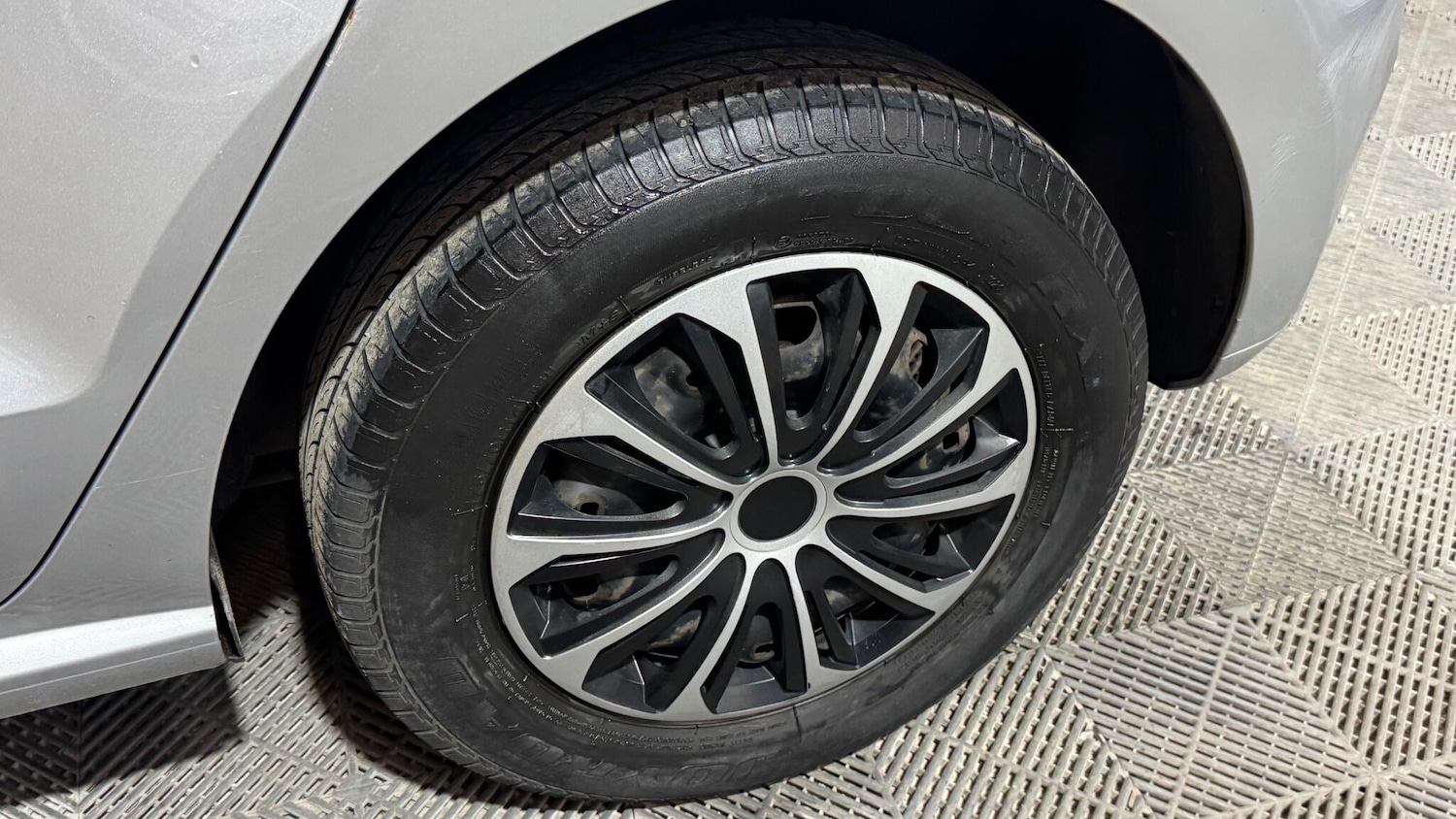 Used Volkswagen Polo 2009 for sale - 77783745: Photo 44