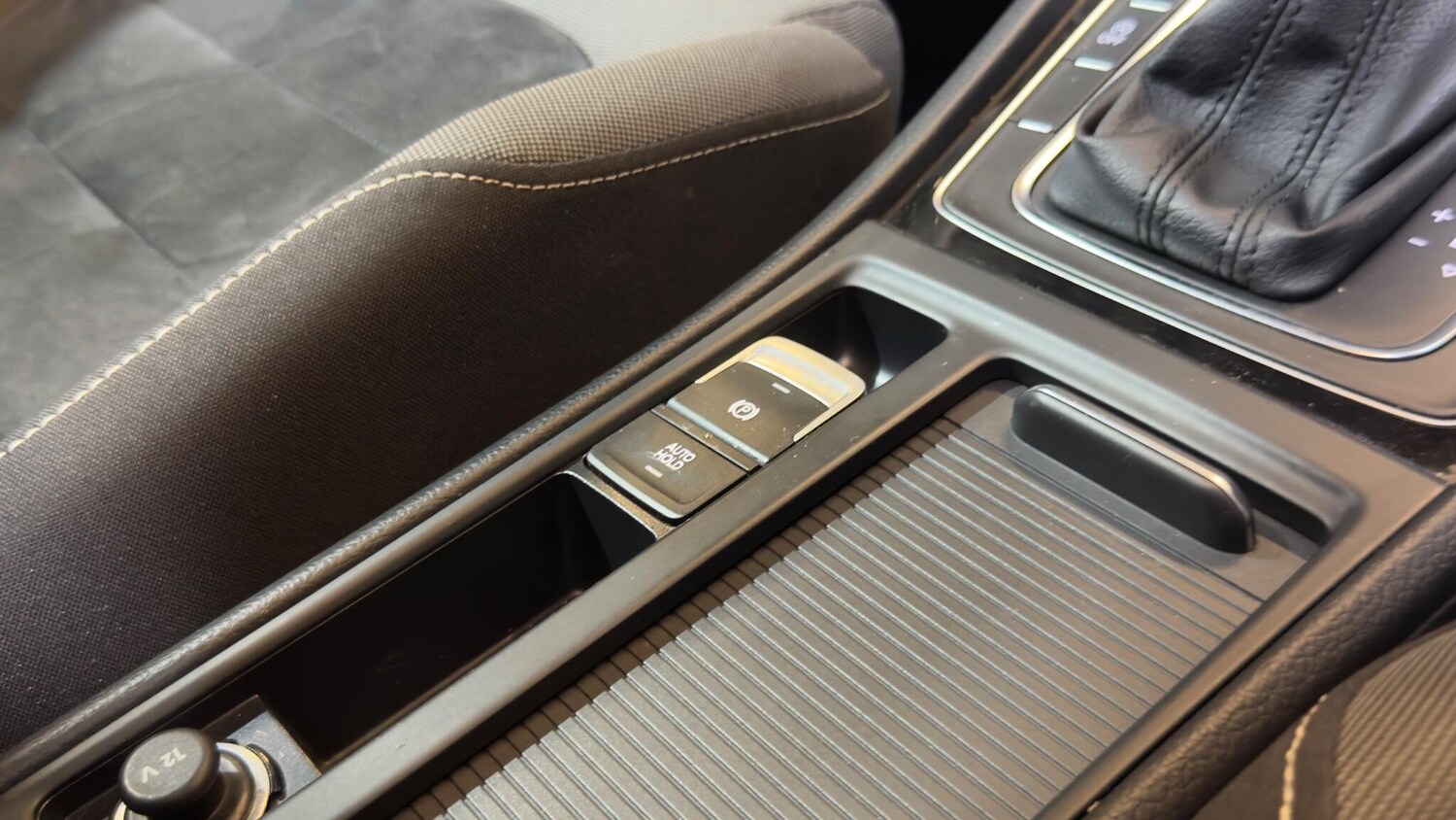 Used Volkswagen Golf for sale - 77940783: Photo 19