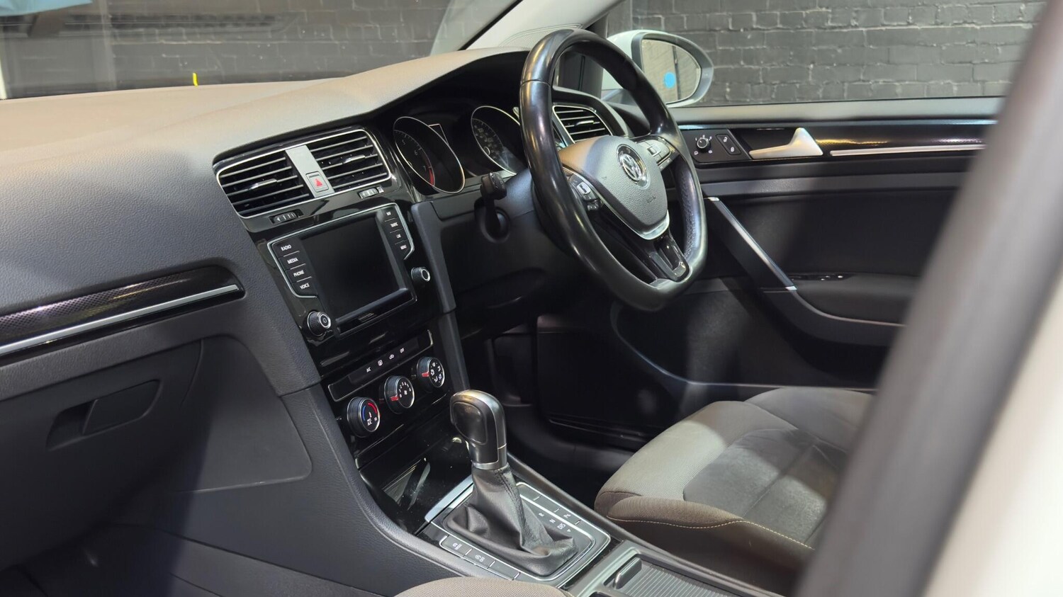 Used Volkswagen Golf for sale - 77940783: Photo 25