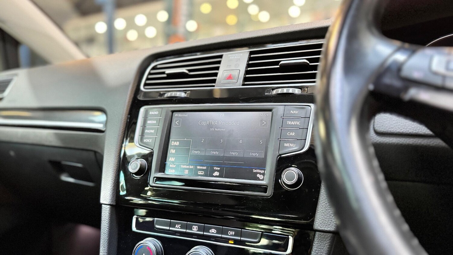 Used Volkswagen Golf for sale - 77940783: Photo 29