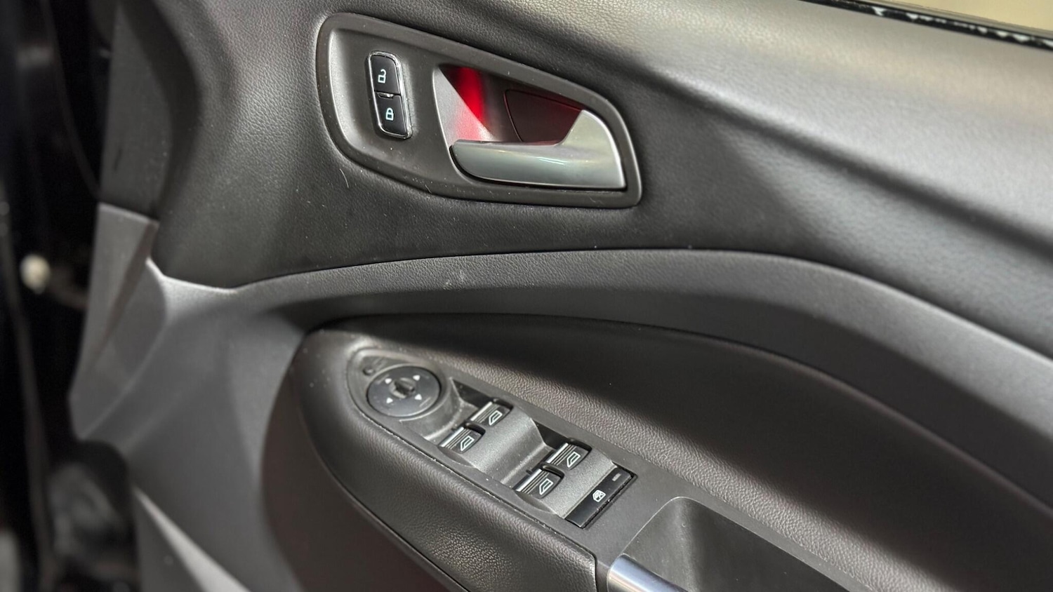 Used Ford Kuga 2016 for sale - 77565068: Photo 63