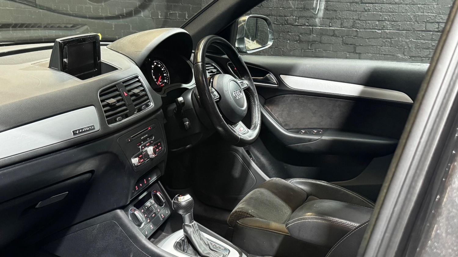 Used Audi Q3 2015 for sale - 77279913: Photo 40