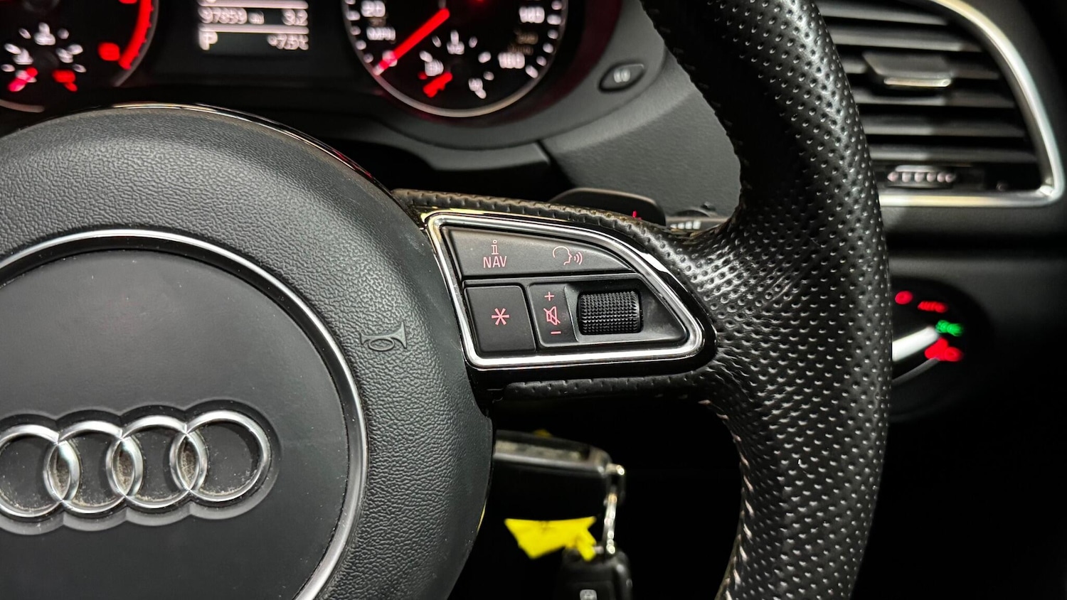 Used Audi Q3 2015 for sale - 77279913: Photo 46