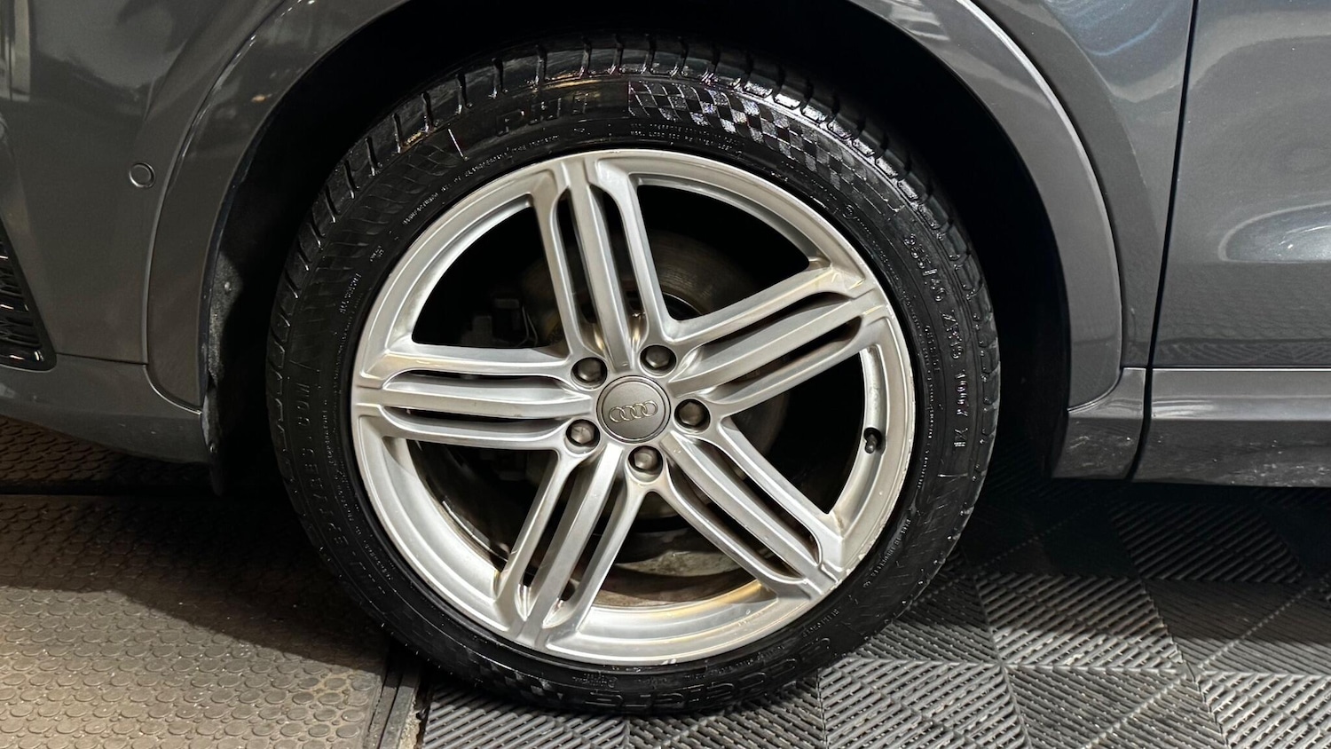 Used Audi Q3 2015 for sale - 77279913: Photo 69