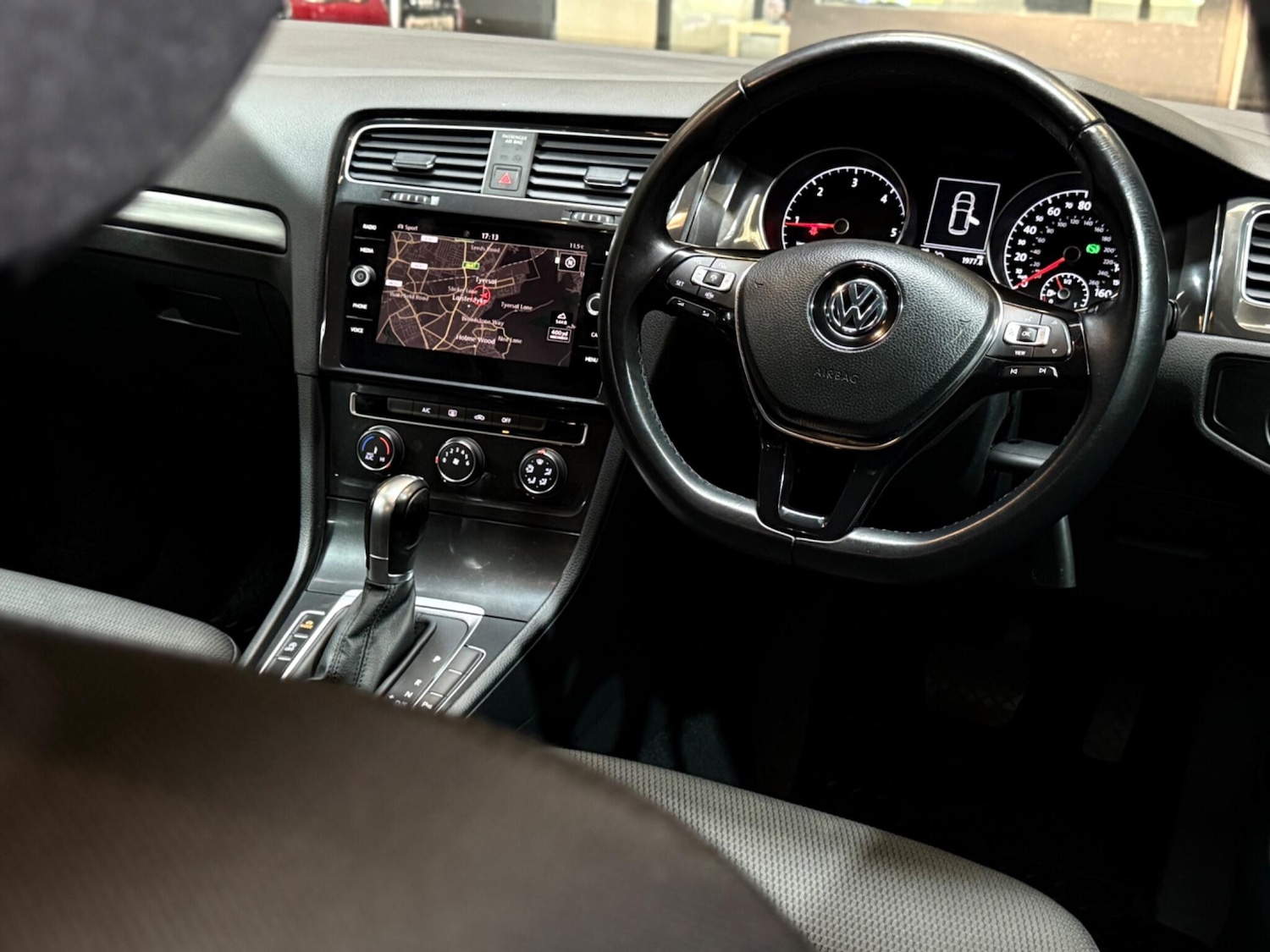 Used Volkswagen Golf 2018 for sale - 76498687: Photo 23