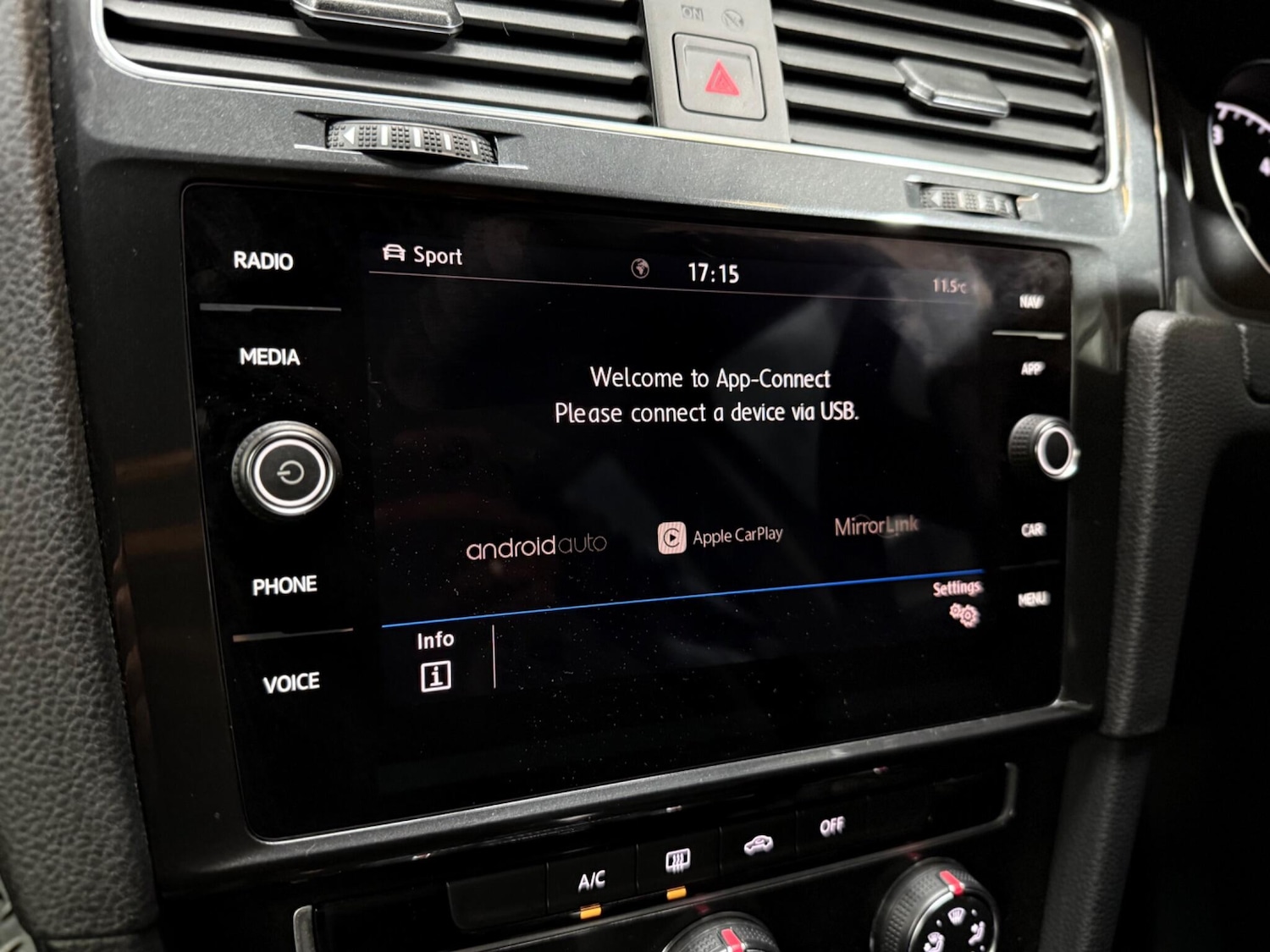 Used Volkswagen Golf 2018 for sale - 76498687: Photo 36