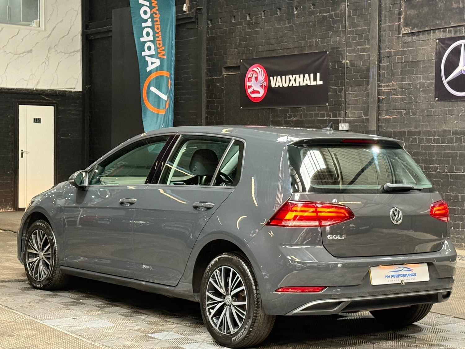 Used Volkswagen Golf 2018 for sale - 76498687: Photo 6