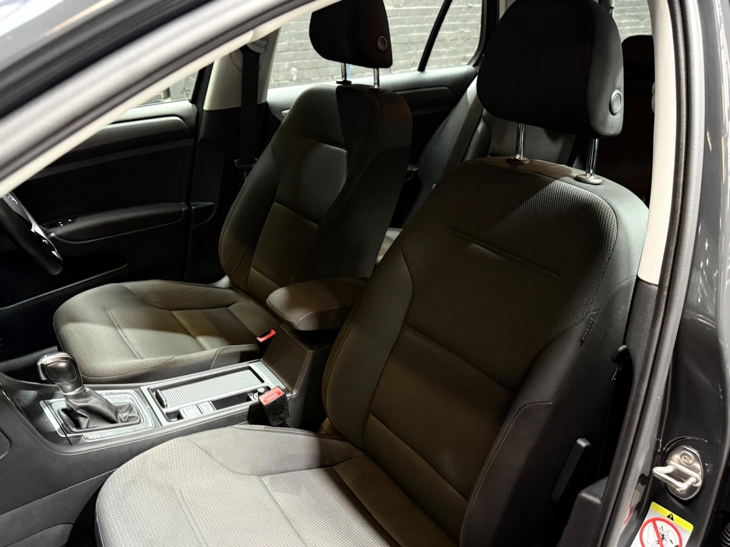 Used Volkswagen Golf 2018 for sale - 76498687: Photo 7