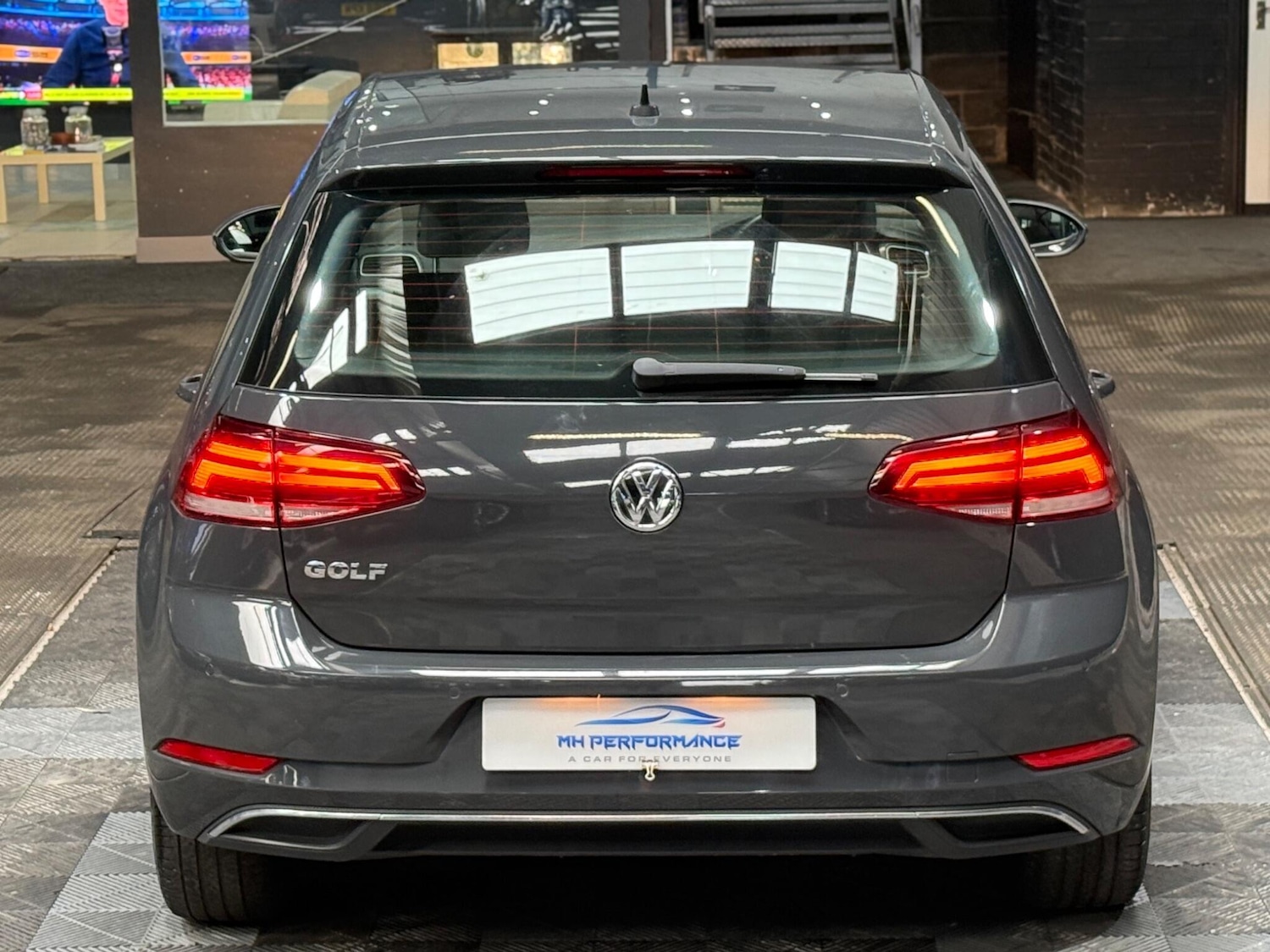 Used Volkswagen Golf 2018 for sale - 76498687: Photo 8