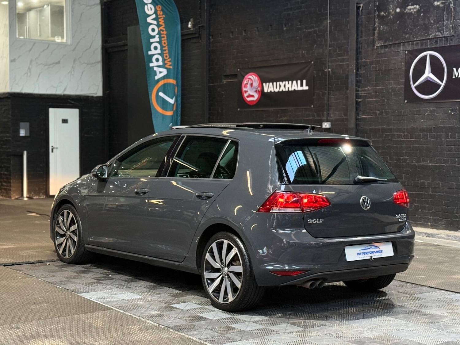 Used Volkswagen Golf 2017 for sale - 76866349: Photo 49