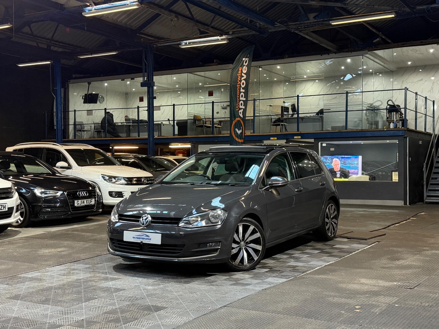 Used Volkswagen Golf 2017 for sale - 76866349: Photo 9