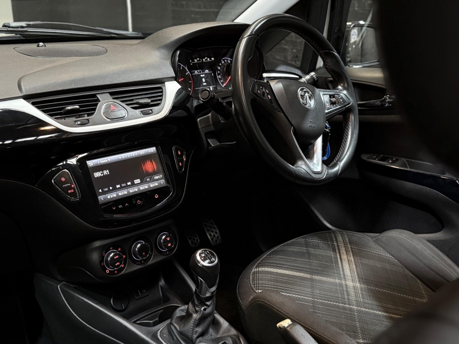 Used Vauxhall Corsa 2015 for sale - 76072802: Photo 17